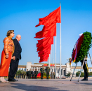 The King and Queen laid a wreath at the Monument to the People's Heroes. Photo: Heiko Junge, NTB scanpix.